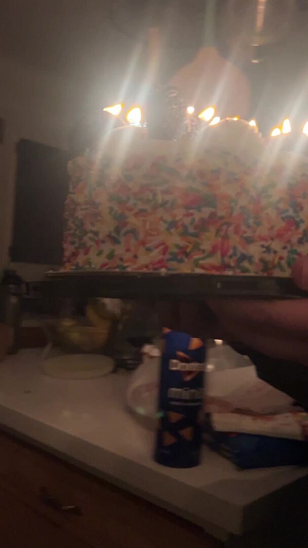 10: chris bday cake r